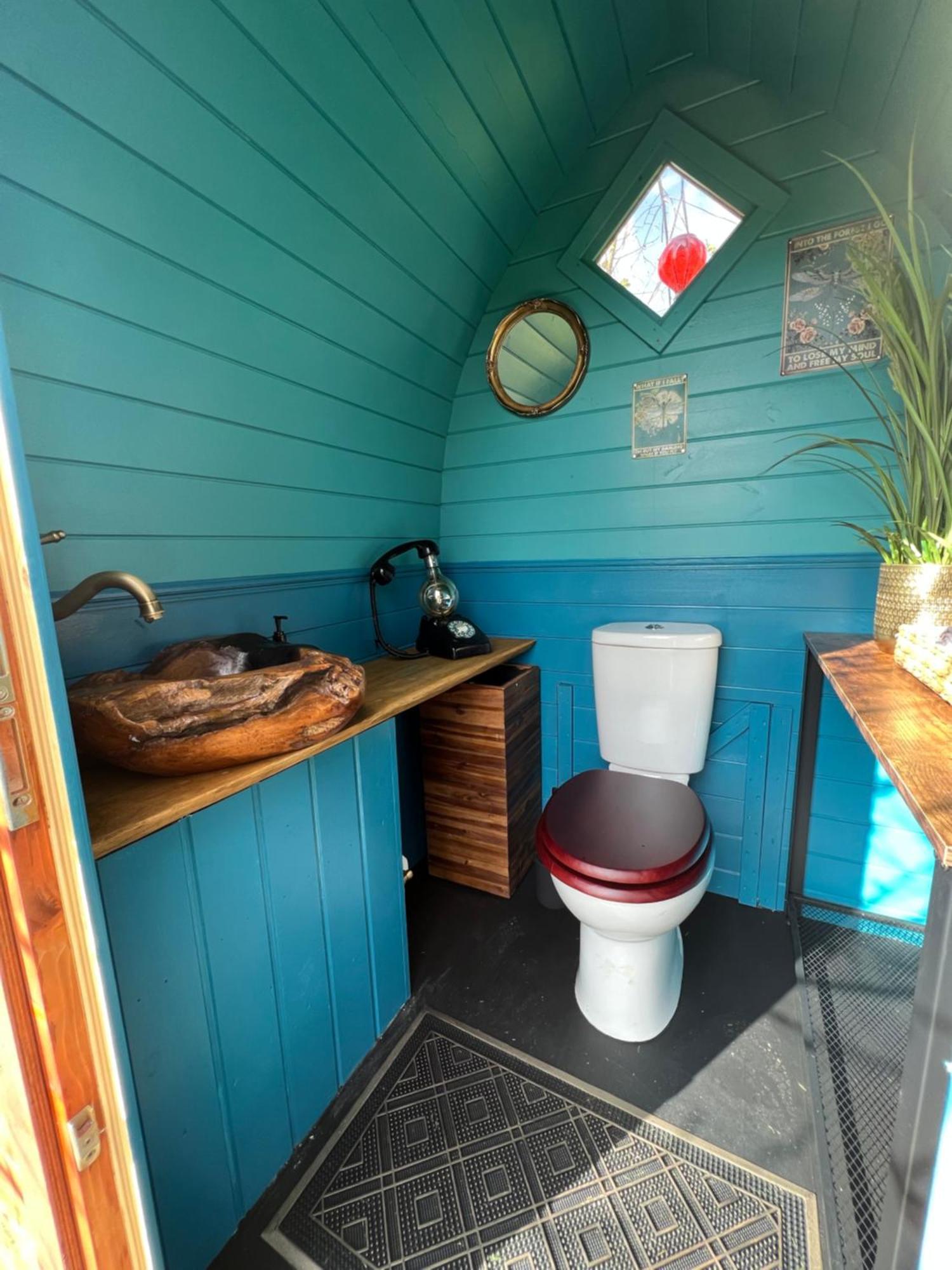 Dragonfly Glamping Spa Retreat Ashford  Exterior photo