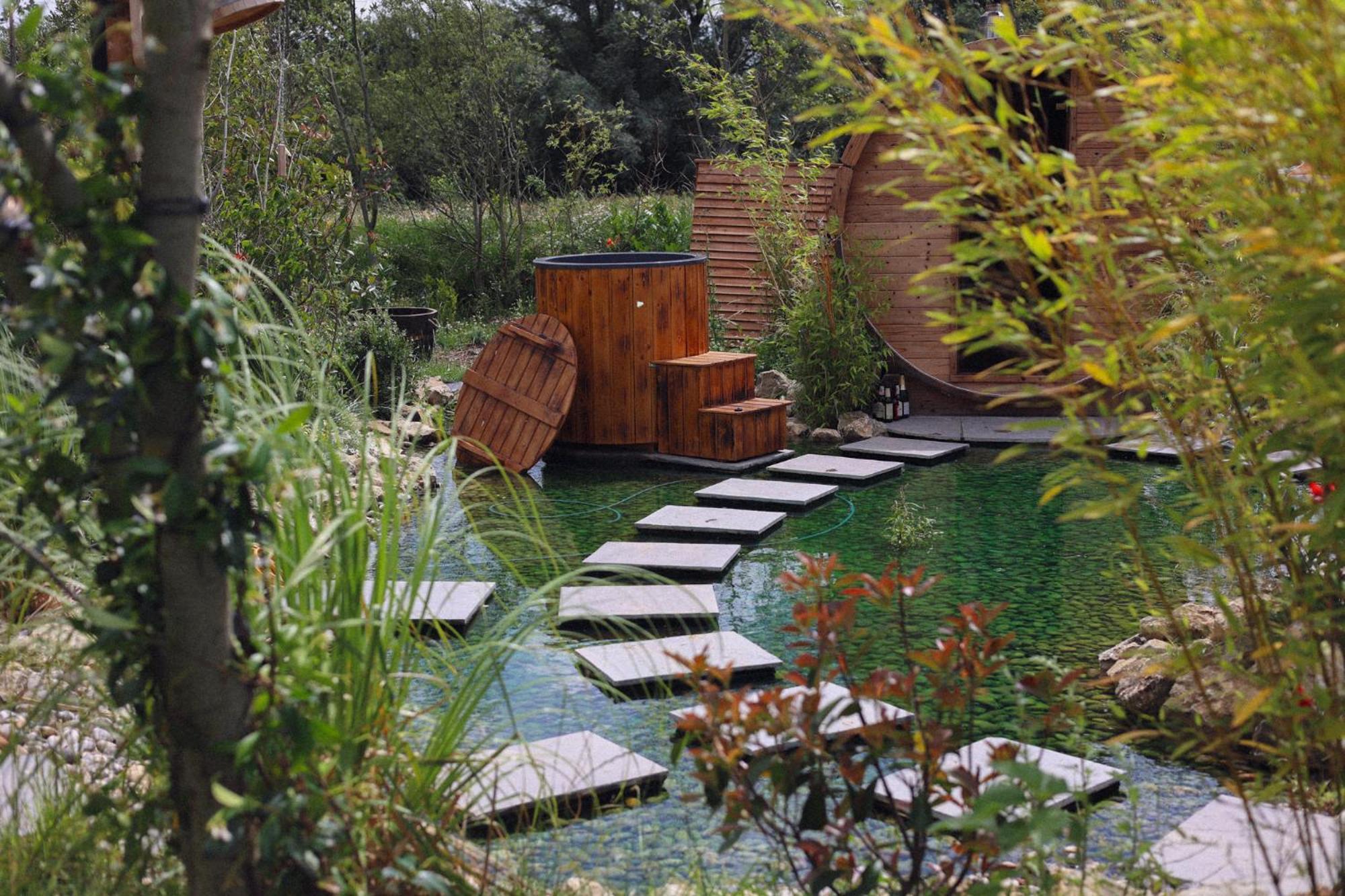 Dragonfly Glamping Spa Retreat Ashford  Exterior photo
